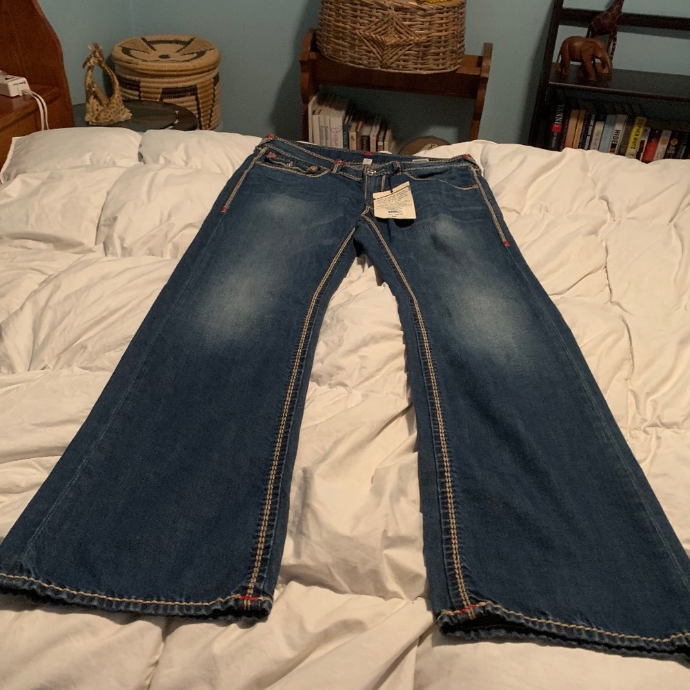 TRUE RELIGION Women's Light Denim Jeans. 33x33 NWT